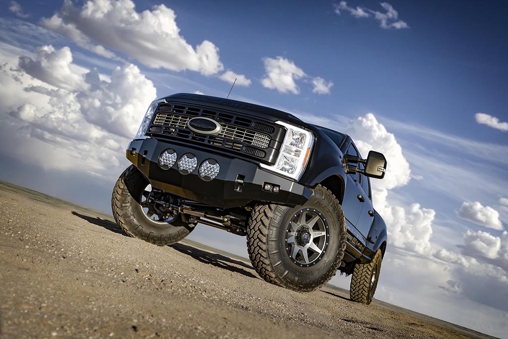 ICON 2023-2025 Ford F-250/F-350 Super Duty 4WD, 4.5” Lift, Front, V.S. 2.5 Aluminum Series Shocks, Remote Reservoir, Pair